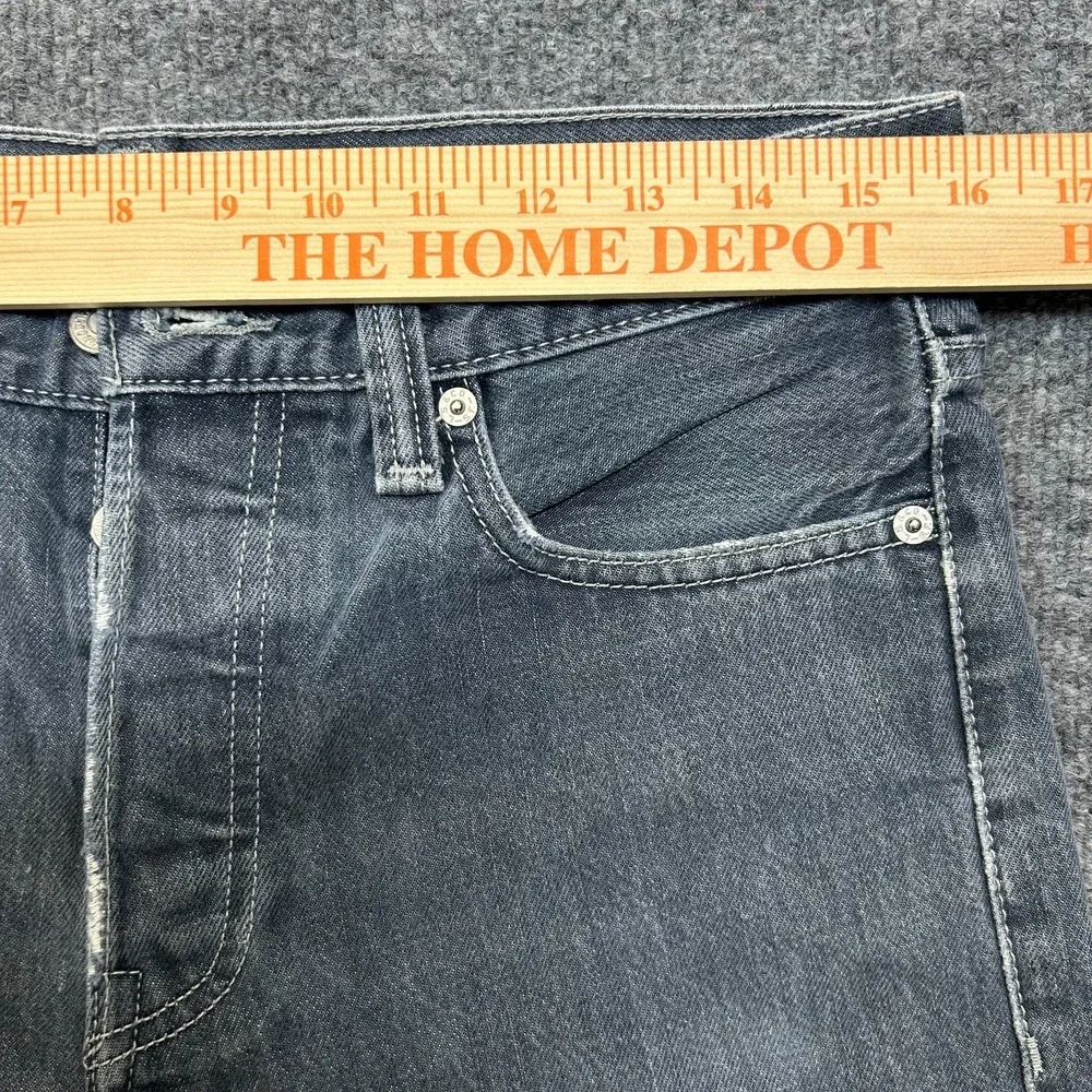 Levi's 562 Jeans Men's Blue Denim‎ Mid Rise Classic Straight Zip Fly - 32X26.5